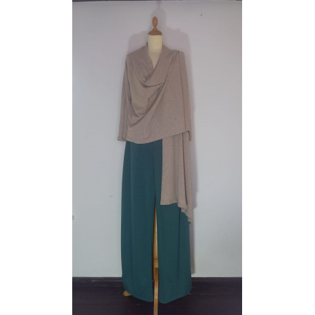 Schaljacke - beige (gibt es auch in schwarz) Hose - dunkelgrün (gibt es auch in schwarz und dunkelblau)