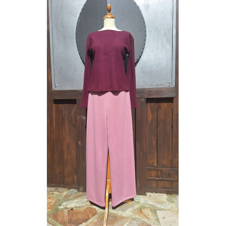 Shirt - bordeaux + Hose - rosa